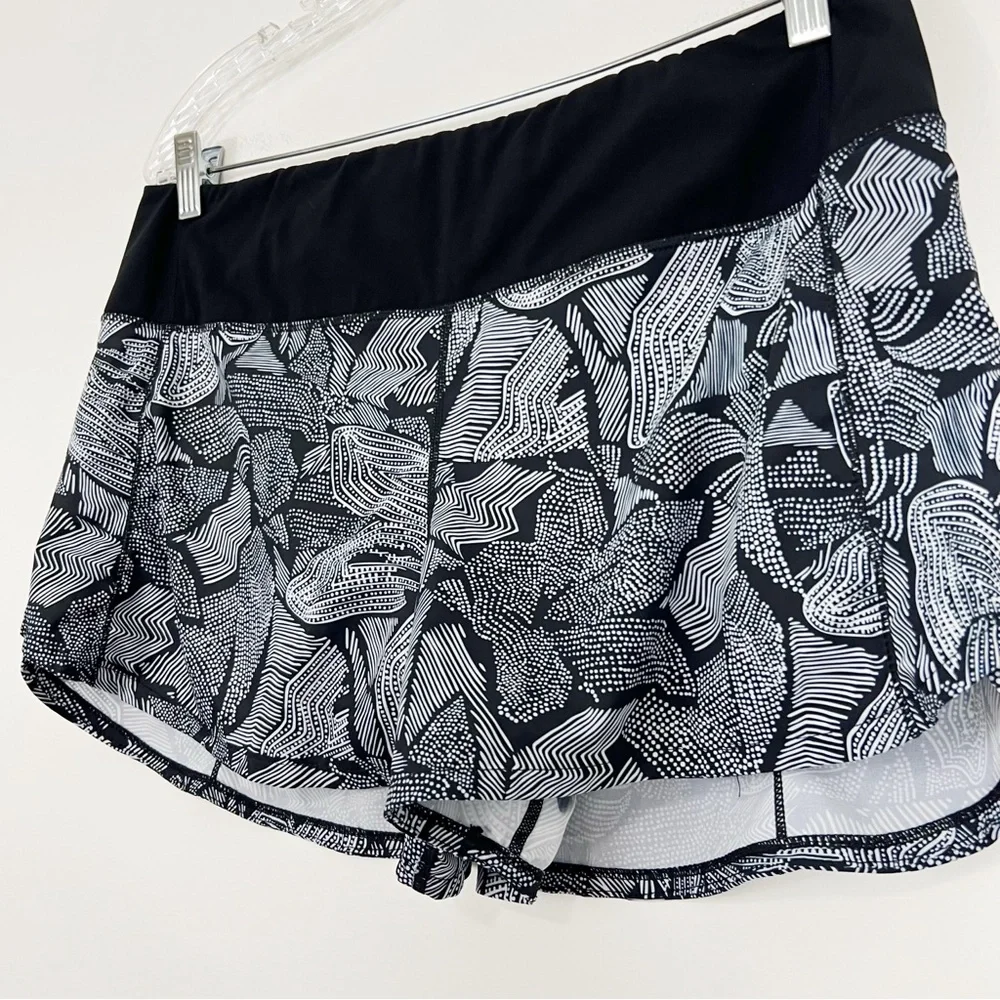 Lululemon Speed Short in Dottie Tribe White Black Athletic Running Workout